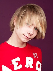 Str8 american boy in solo jerking session