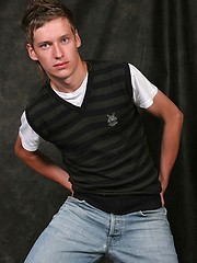 Horny twink gay boy gets naked and posing