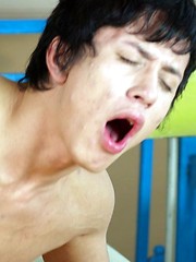 Anal-loving twinks go for butt balling on the sofa