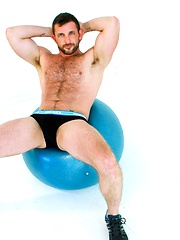 Hairy hunk star Morgan Black gets bounded
