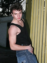 Czech jock jacking off his boner