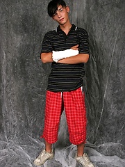 Cute brunette twink shoots a load