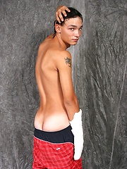 Cute brunette twink shoots a load