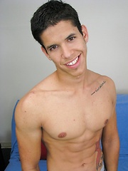 Straight guy doing his first blowjob for cash