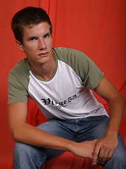 Euro boy jacking off his penis