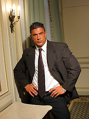 Jack is muscle daddy business man who ready for dirty action