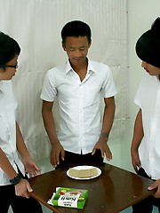 Thai twinks jerking off and cumming on crackers.