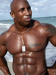 Big ebony guy has well-muscled body