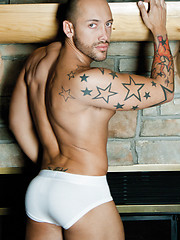Brandon Jones and Jordano Santoro flip-fuck each other