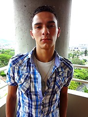 Johan is a hot young 18 year old