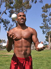 Beefy black guy workout session