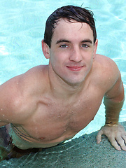 Bisexual guy Erik shows off his sexy body