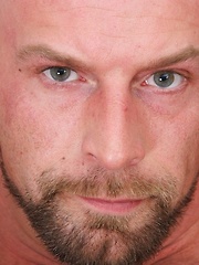 Dirk Willis makes his debut on MenOver30