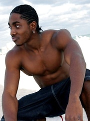 Well-muscled black hung jerks off