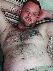 Edgy bear cub Nick Quik is horny and ready to fuck
