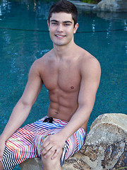 Tanner is a straight 20-year old who is pretty smooth