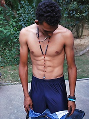 Pablo is a very sexy young Latino