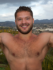 Hudson is a 23yo young muscle bear