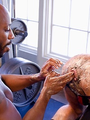 Interracial gay fisting in the gym