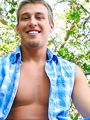 Sexy stud Austin Storm masturbates