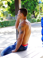 Tate Ryder Fucks Bryce Evans