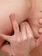 David plays with own tight asshole