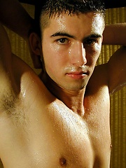 Beefy jock Drew shows his sixpack
